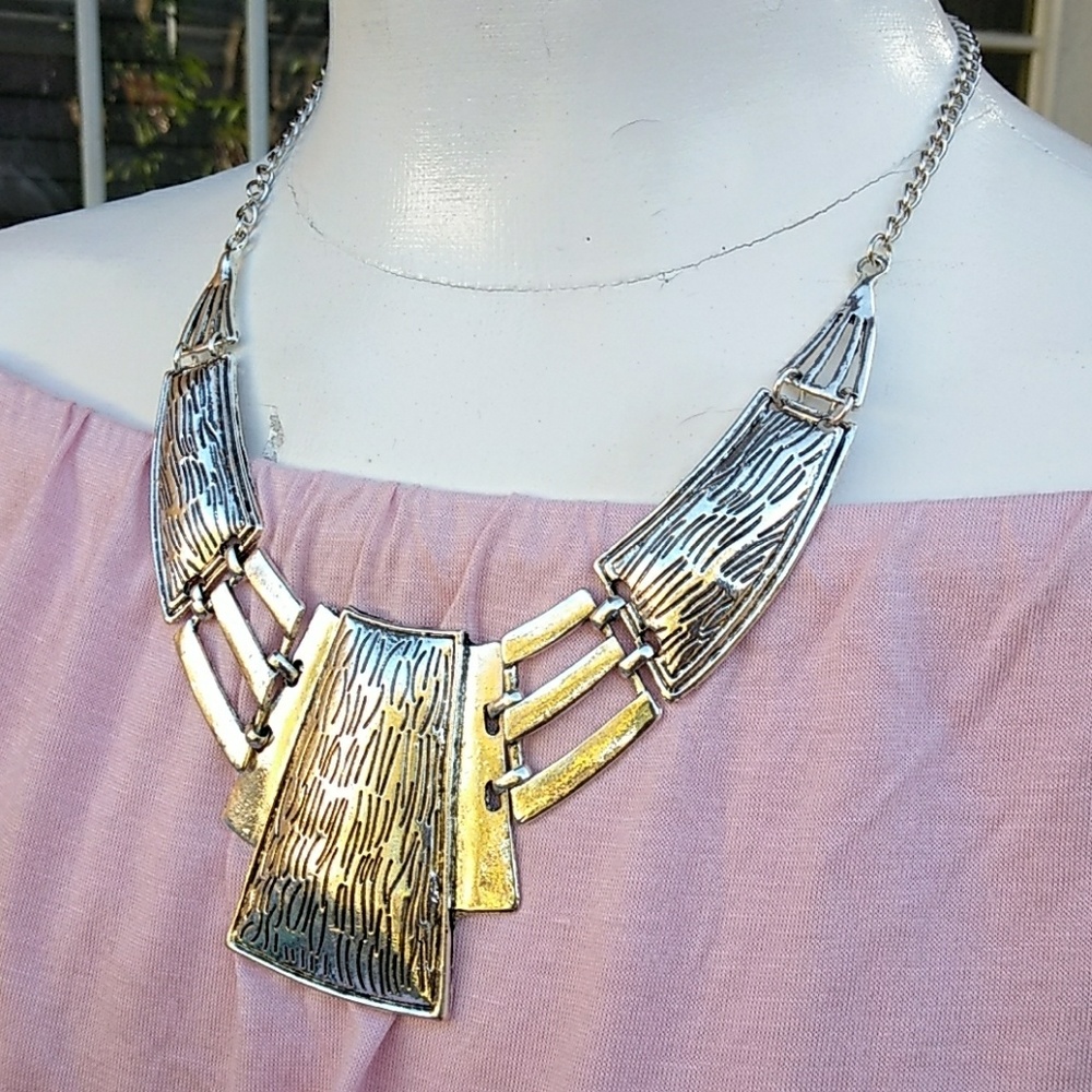 Necklace Set - Picture 3 of 4